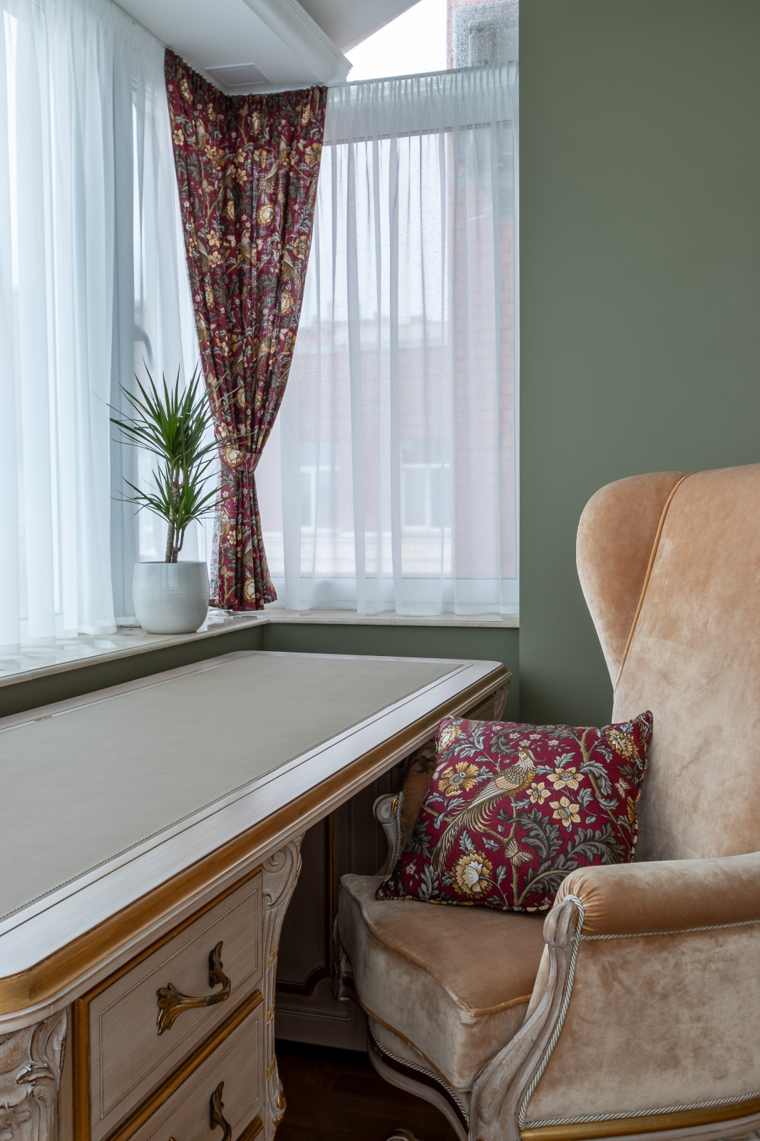 Дворец в многоквартирном доме