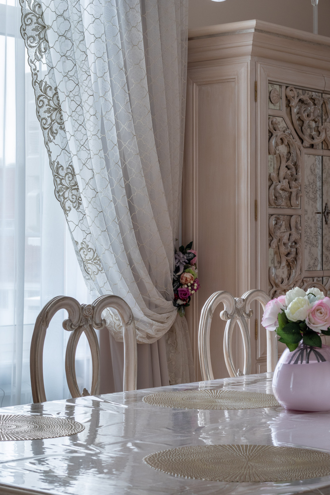 Дворец в многоквартирном доме