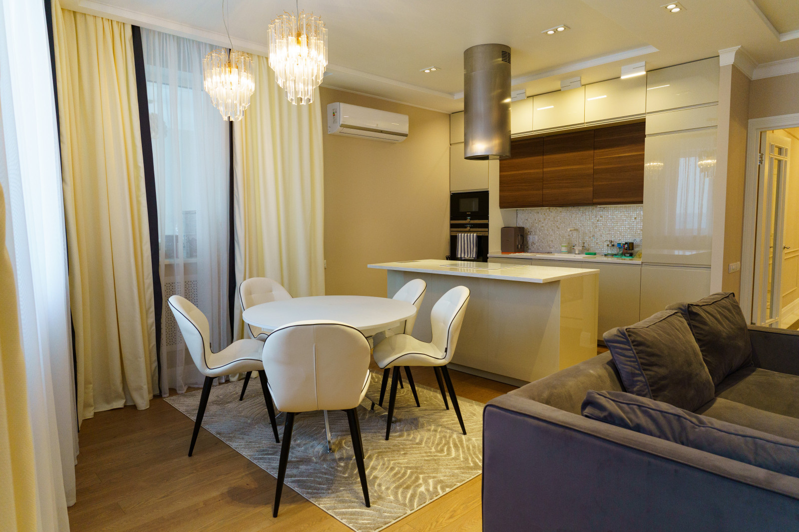 Дизайнерский ремонт квартиры 130 м²