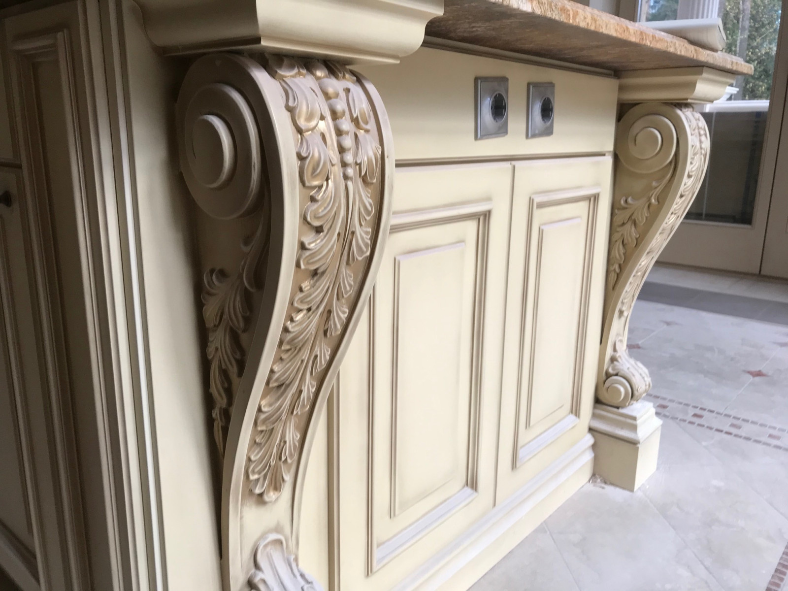 Реставрация дверей и мебели