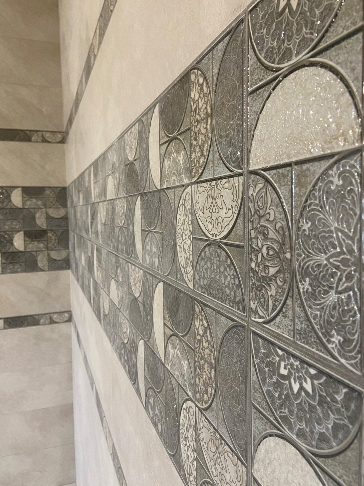 Укладка керамогранита в ваной