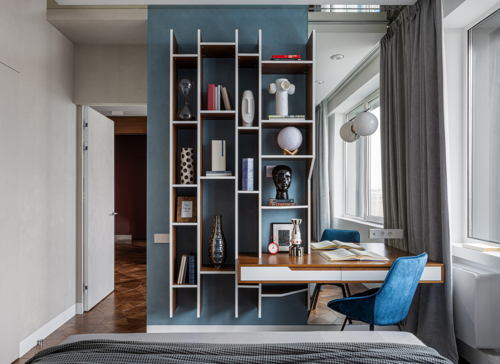 Houzz тур: Интерьер с концепцией Red go, где важен красный цвет