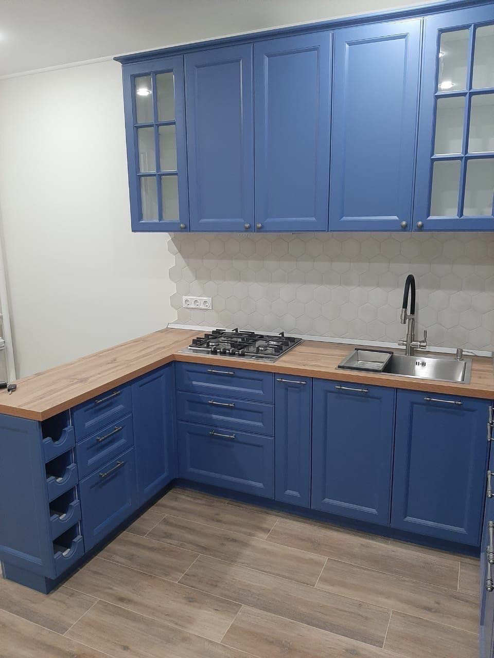 Кухни по индивидуальным заказам