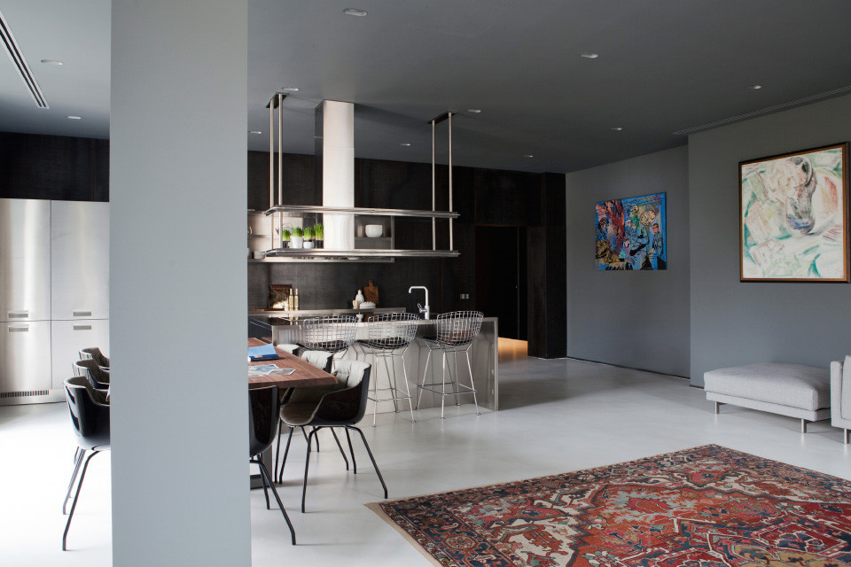 GRAY APARTMENT