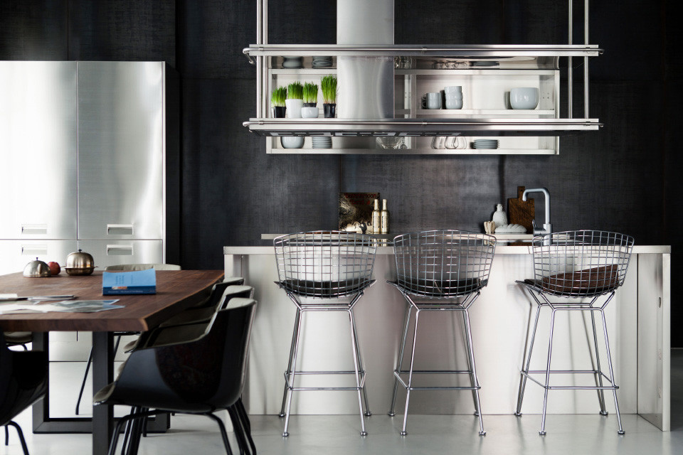 GRAY APARTMENT