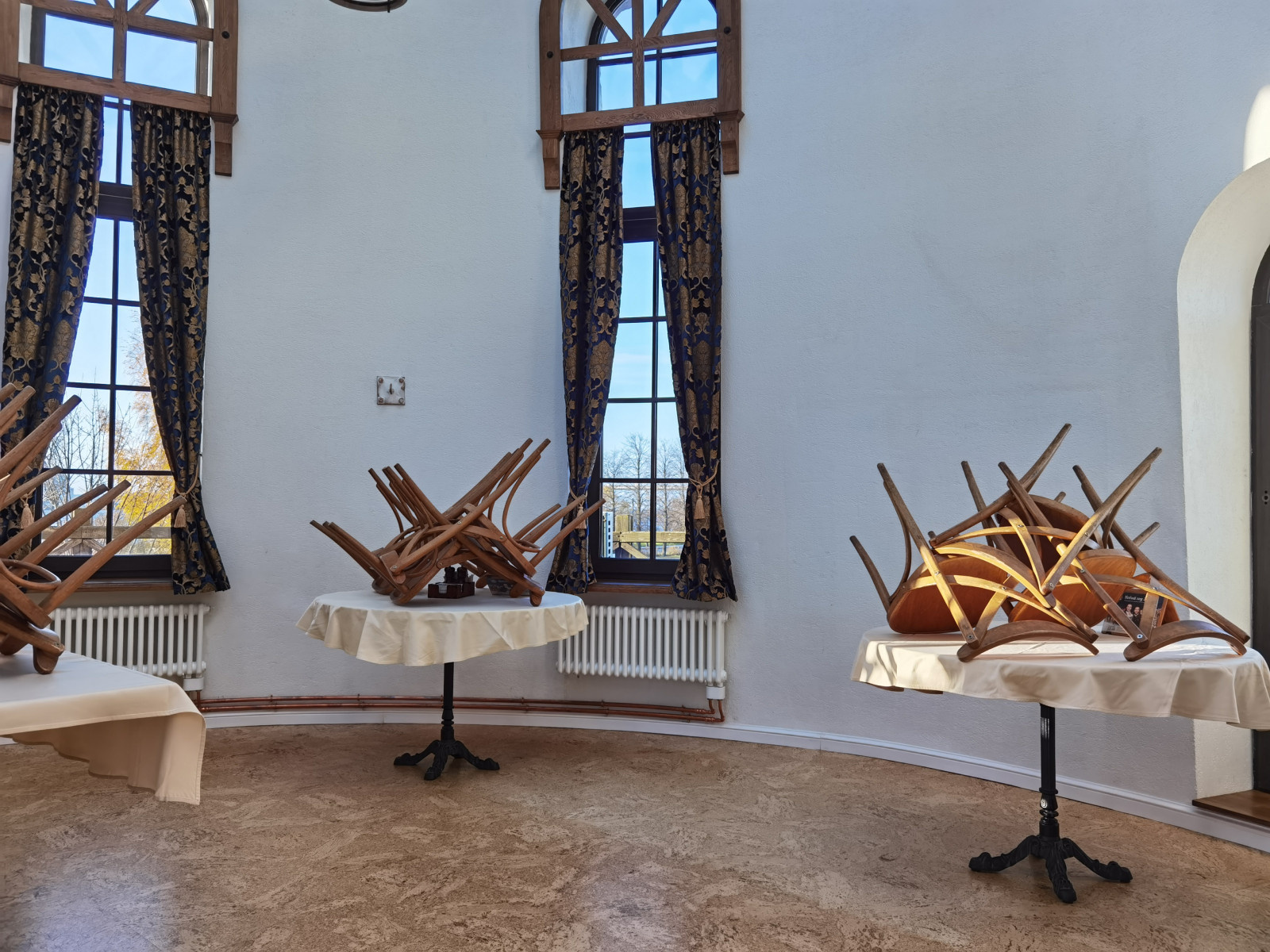 Трубчатые радиаторы Arbonia в ресторан Карл и Фридрих