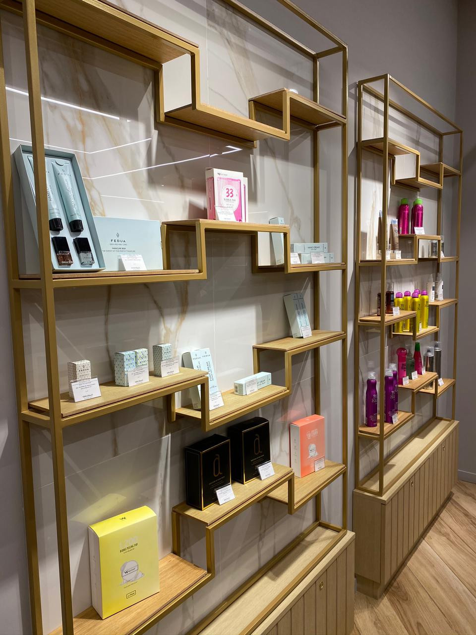 Fen Dry Bar