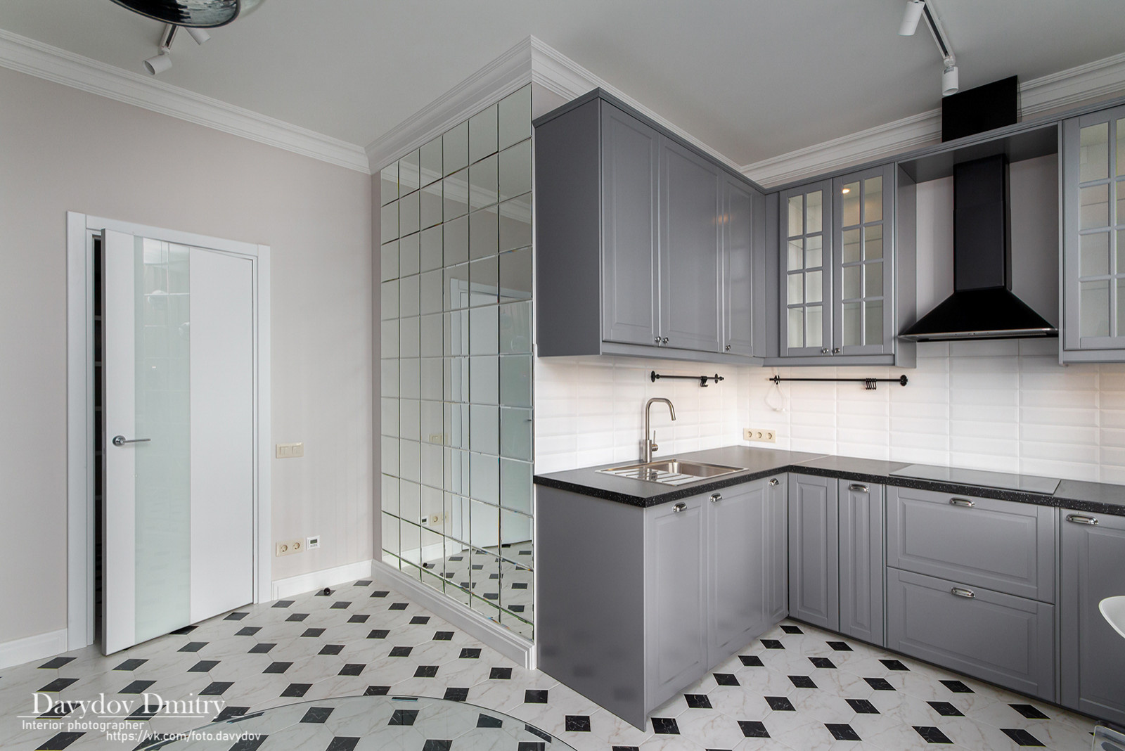 Обложка проекта: Интерьерная съемка квартиры на Свердловской наб. Санкт-Петербург.