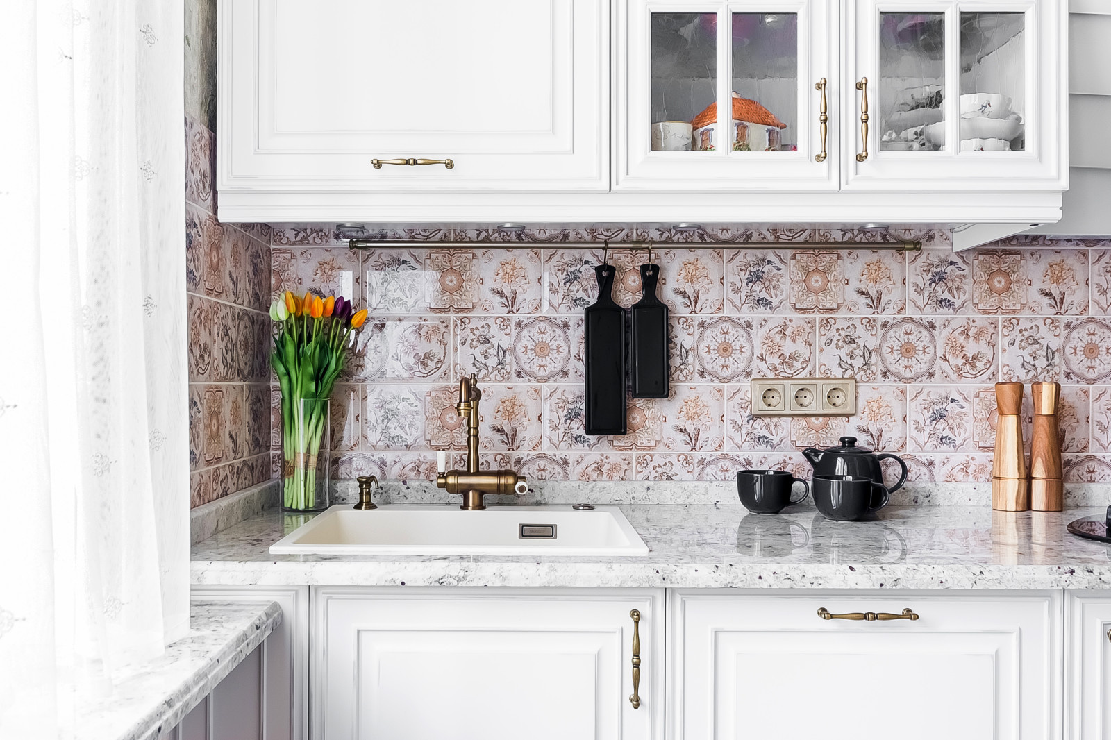 Маленькая кухня в классическом стиле