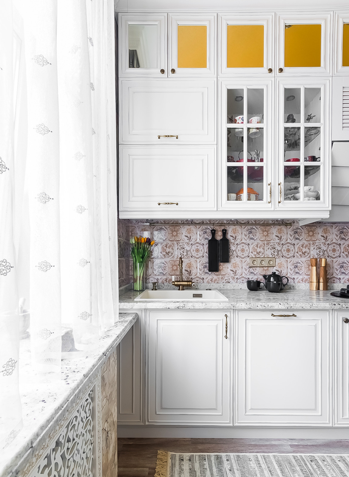 Маленькая кухня в классическом стиле