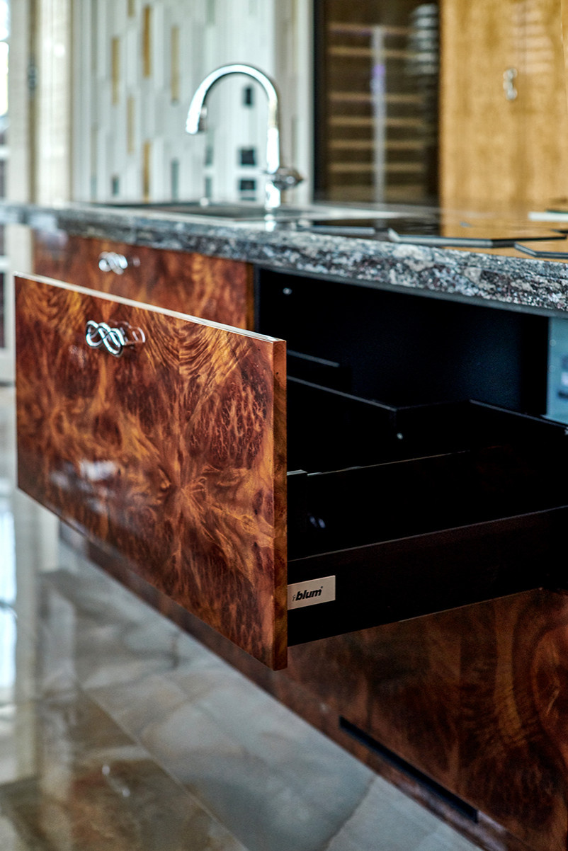 Эксклюзивная кухня 302