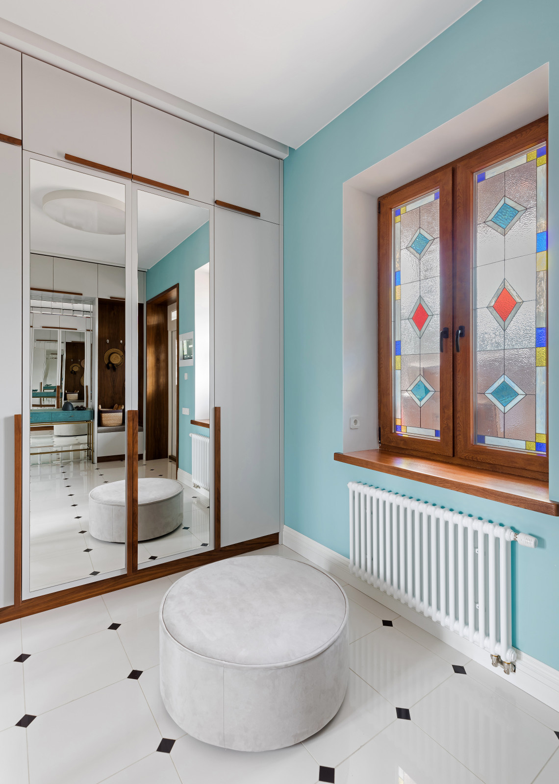 Фоновое изображение профиля Леонард