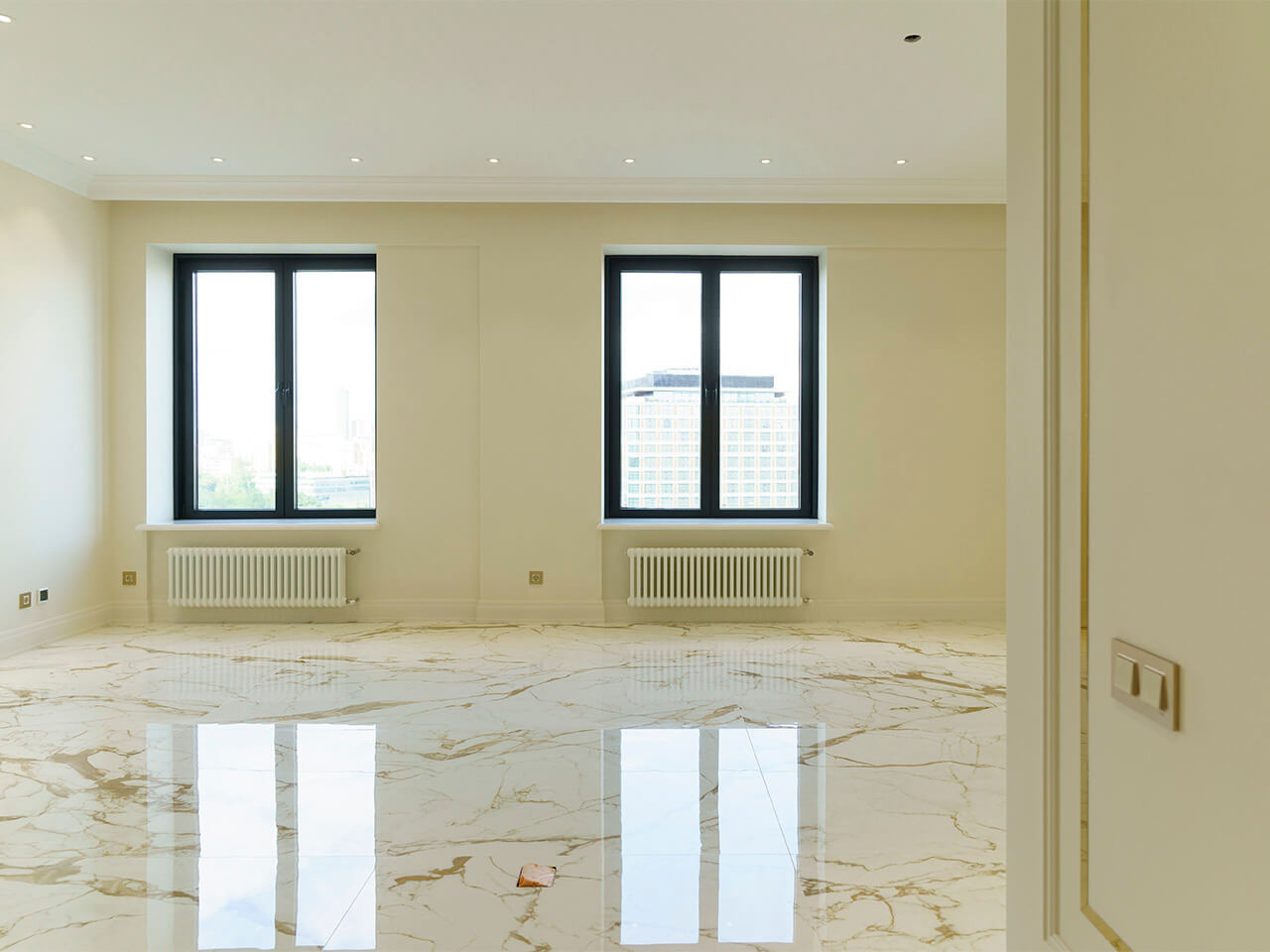 Дизайнерский ремонт квартиры 70 м² в ЖК Царская площадь