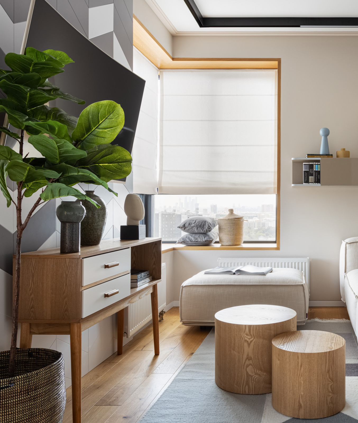 Houzz тур: Апартаменты с солнечной детской и изумрудной ванной