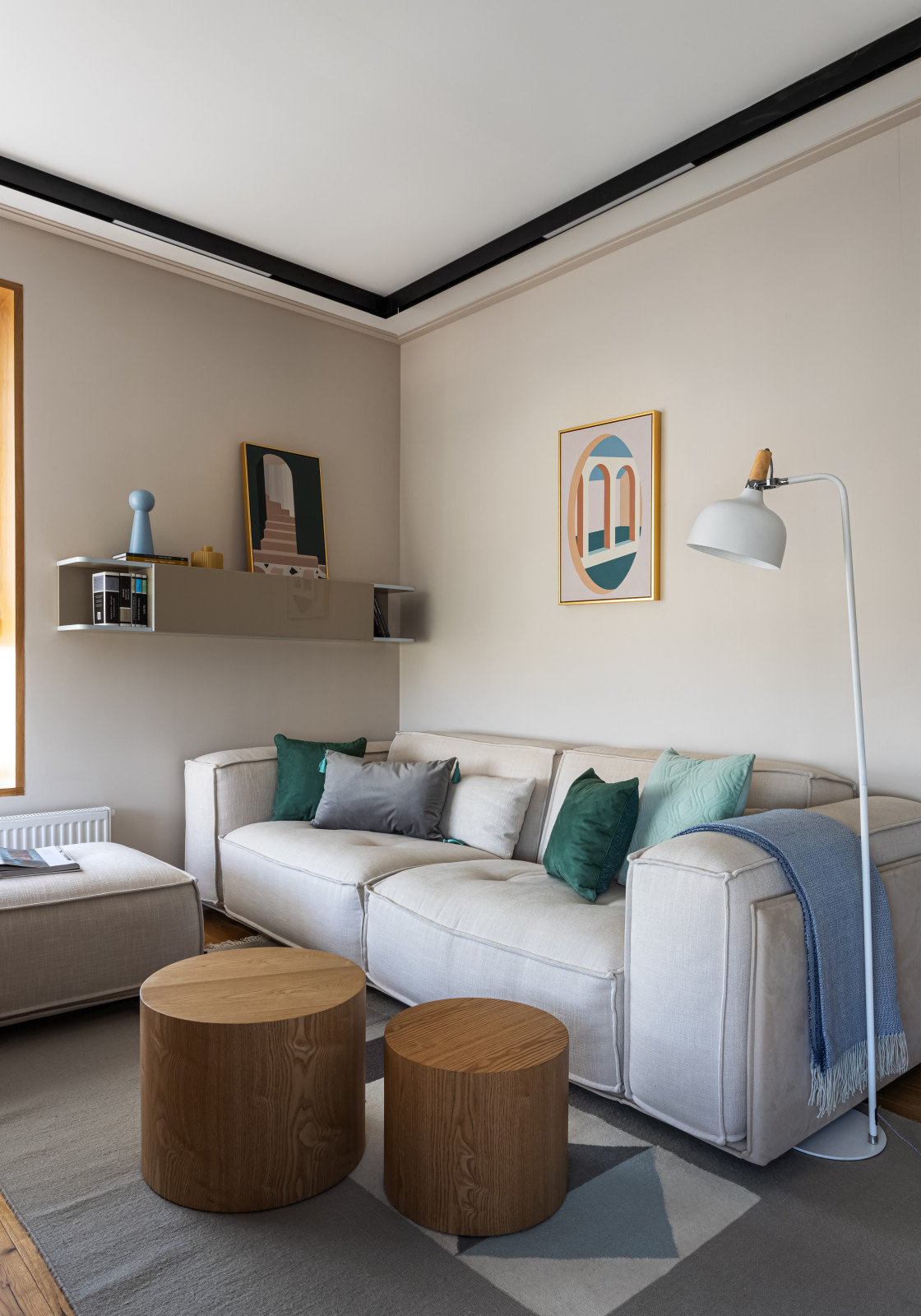 Houzz тур: Апартаменты с солнечной детской и изумрудной ванной