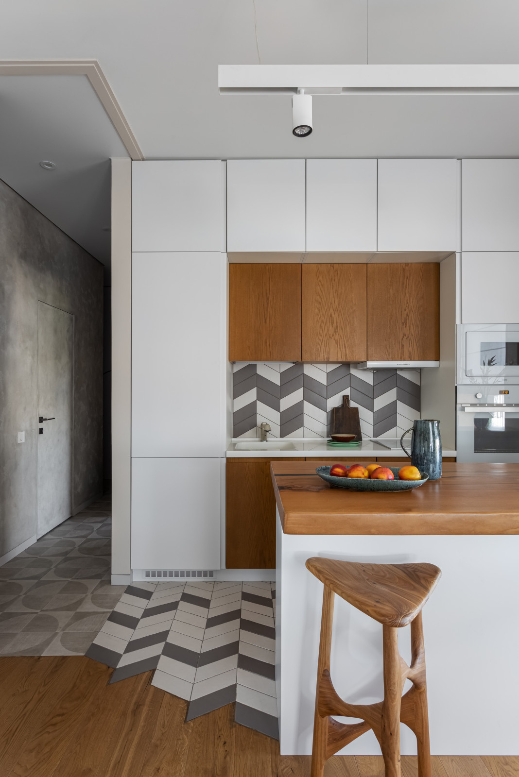 Houzz тур: Апартаменты с солнечной детской и изумрудной ванной