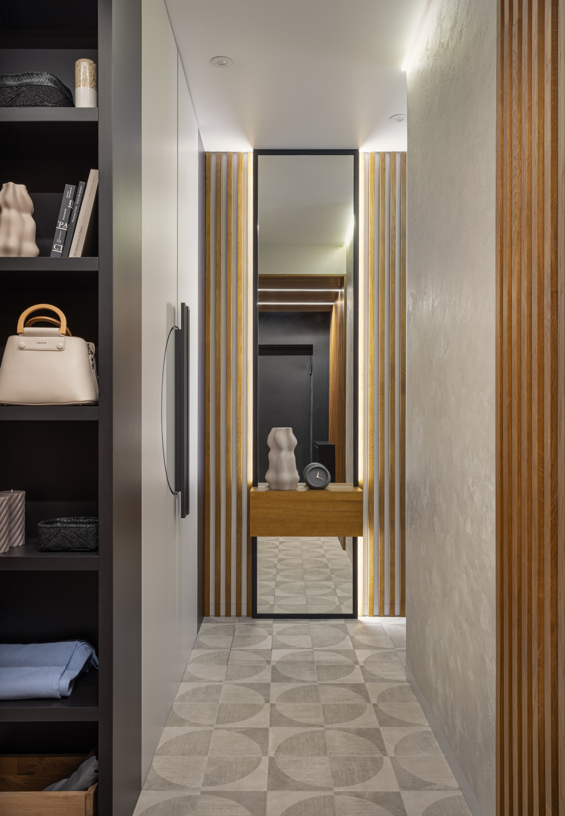 Houzz тур: Апартаменты с солнечной детской и изумрудной ванной