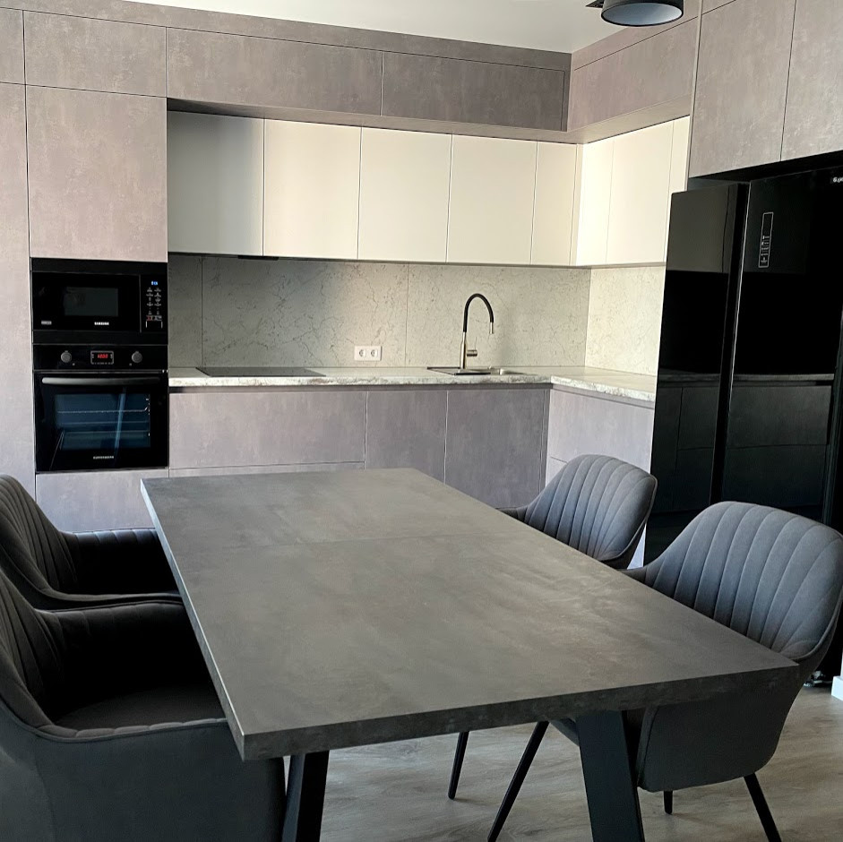 Петра Ломако 6