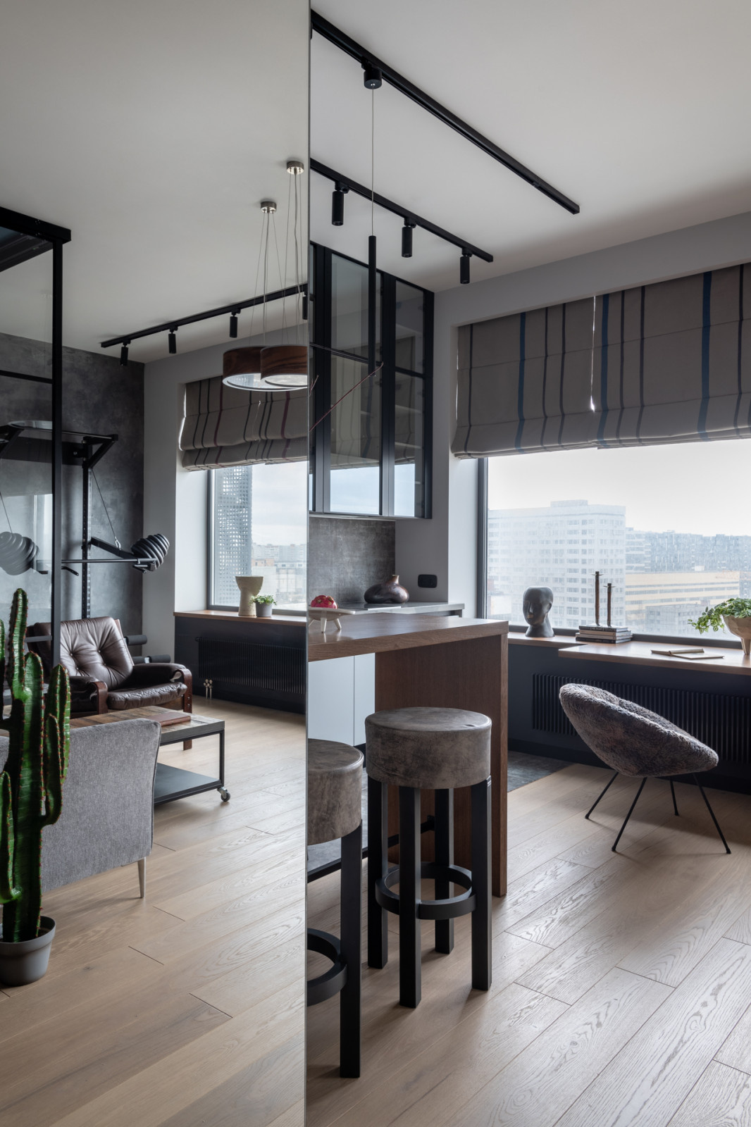 Houzz тур: Студия 44 кв.м с брутальным характером