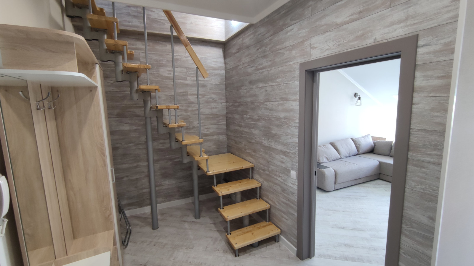 Коридор лестница