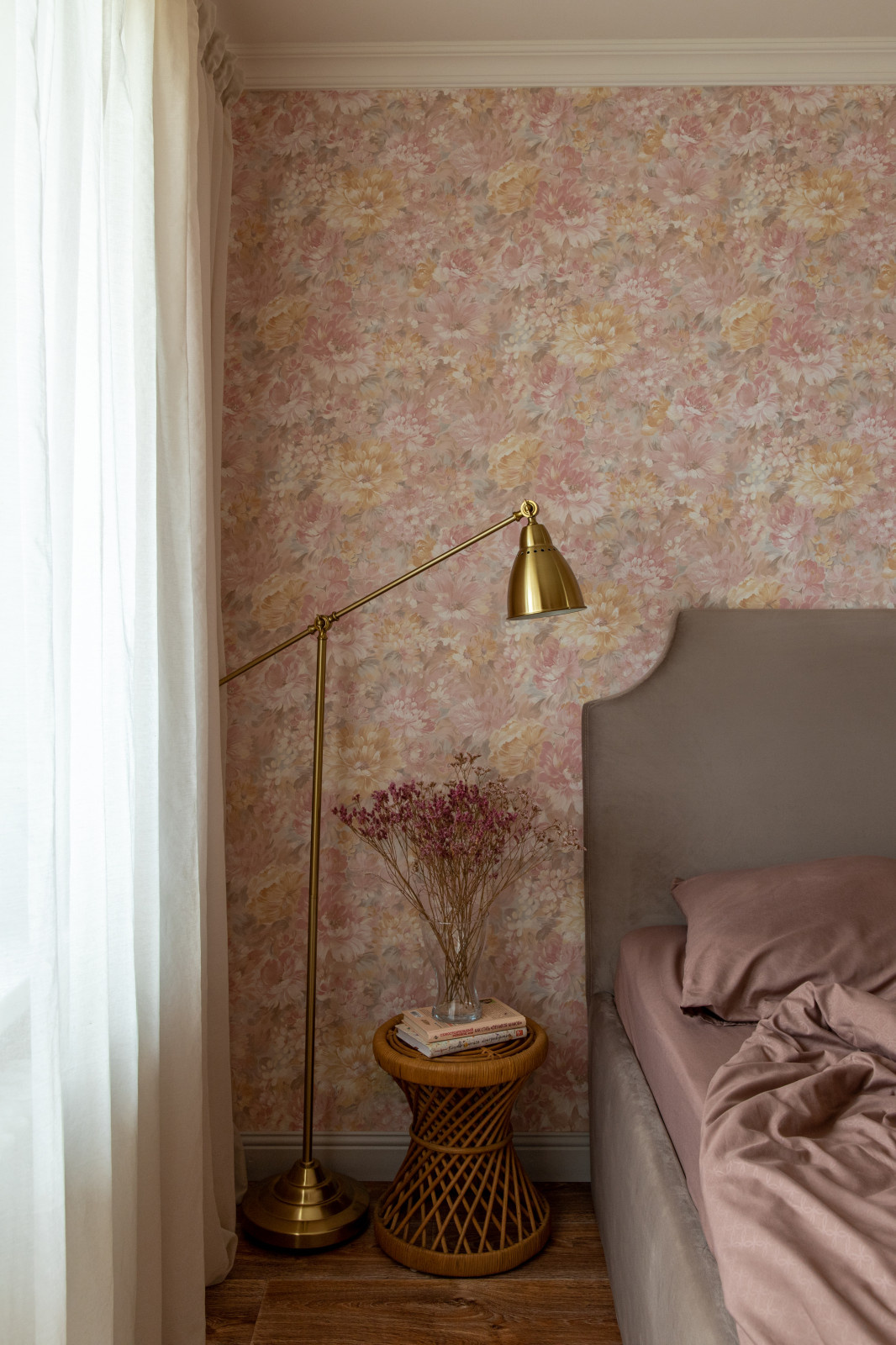 В гостях: Квартира с антикварным буфетом и быстрым ремонтом