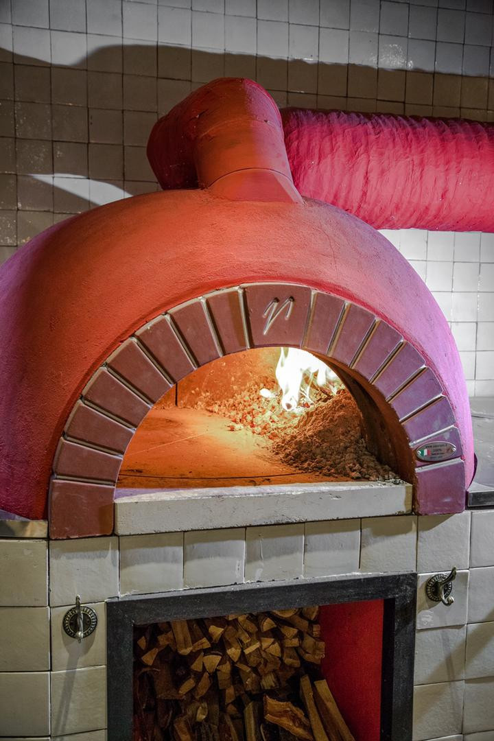 Обложка проекта: Пицца печь Valoriani для пиццерии Roni