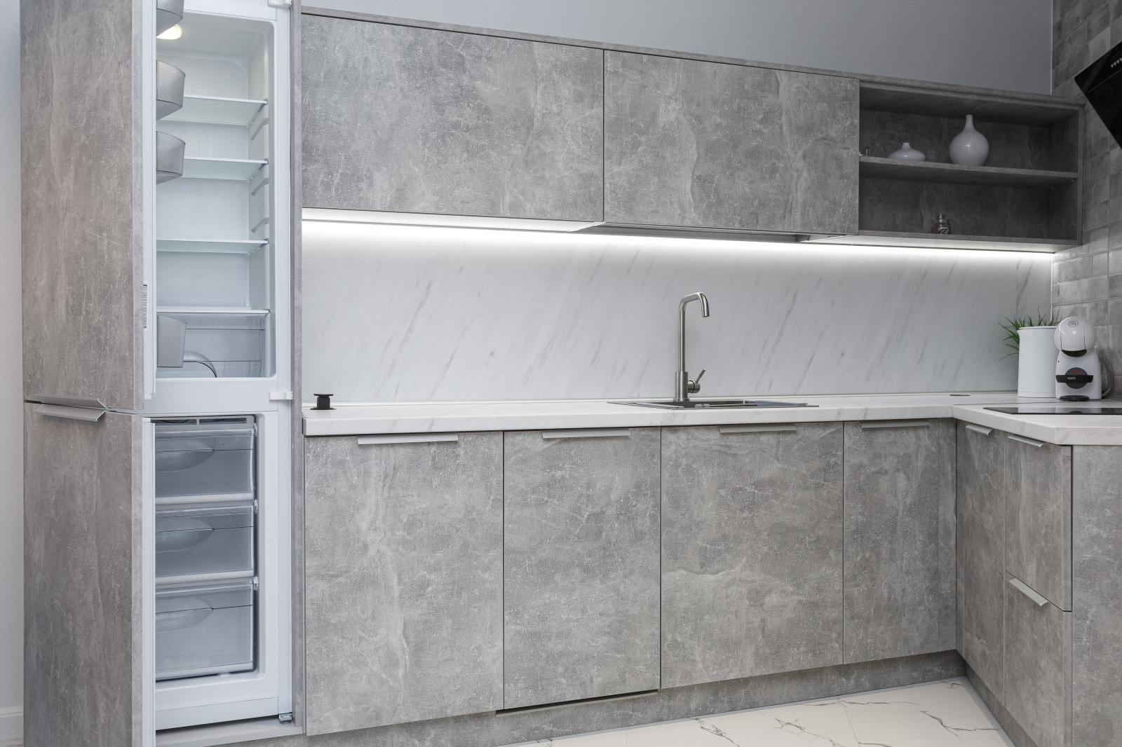 Кухня в стиле минимализм