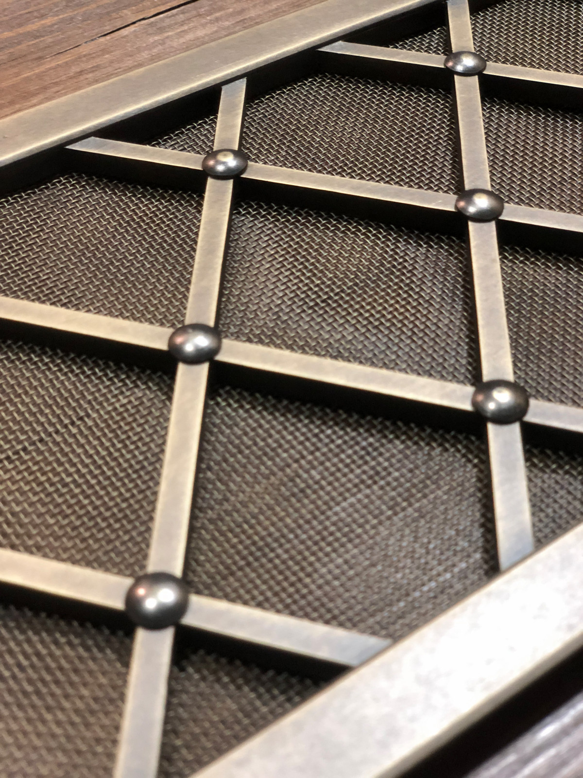 Декоративные решетки DIAMONDGRILLE