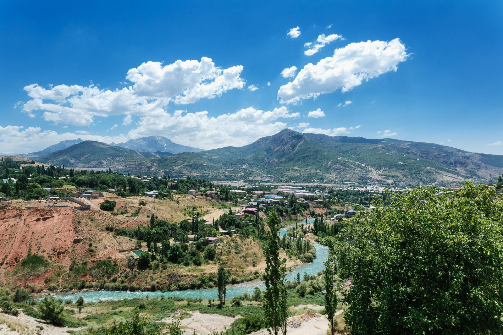 Фоновое изображение профиля Shoira Bek