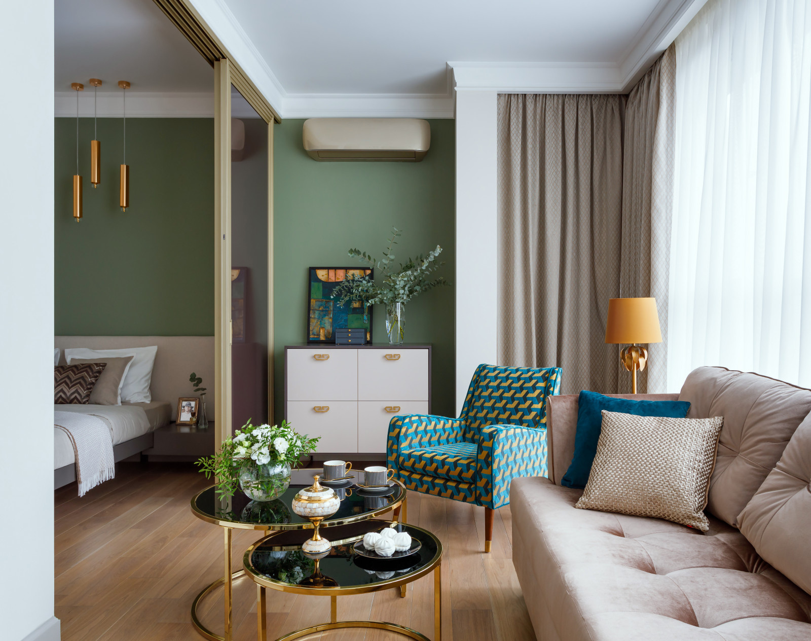 Фоновое изображение профиля Lara фамильцева