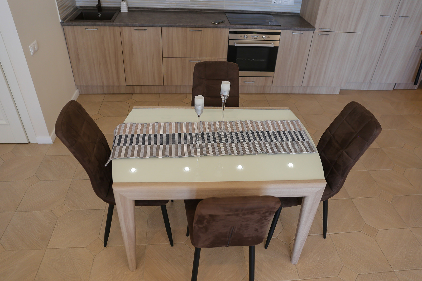 Современная квартира в мягких цветах