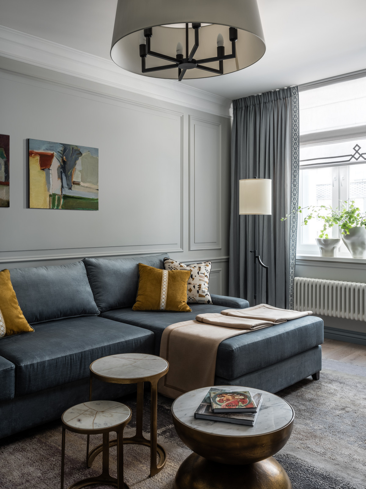 Houzz тур: Одна квартира из двух — интерьер в тёплых серых тонах