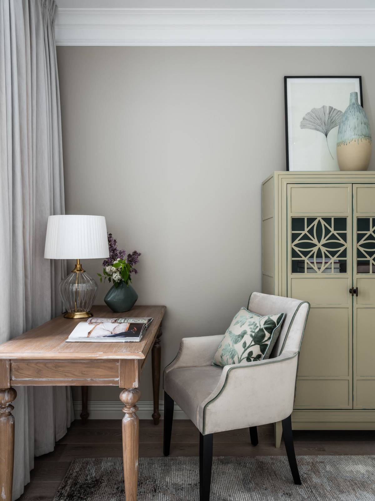 Houzz тур: Одна квартира из двух — интерьер в тёплых серых тонах