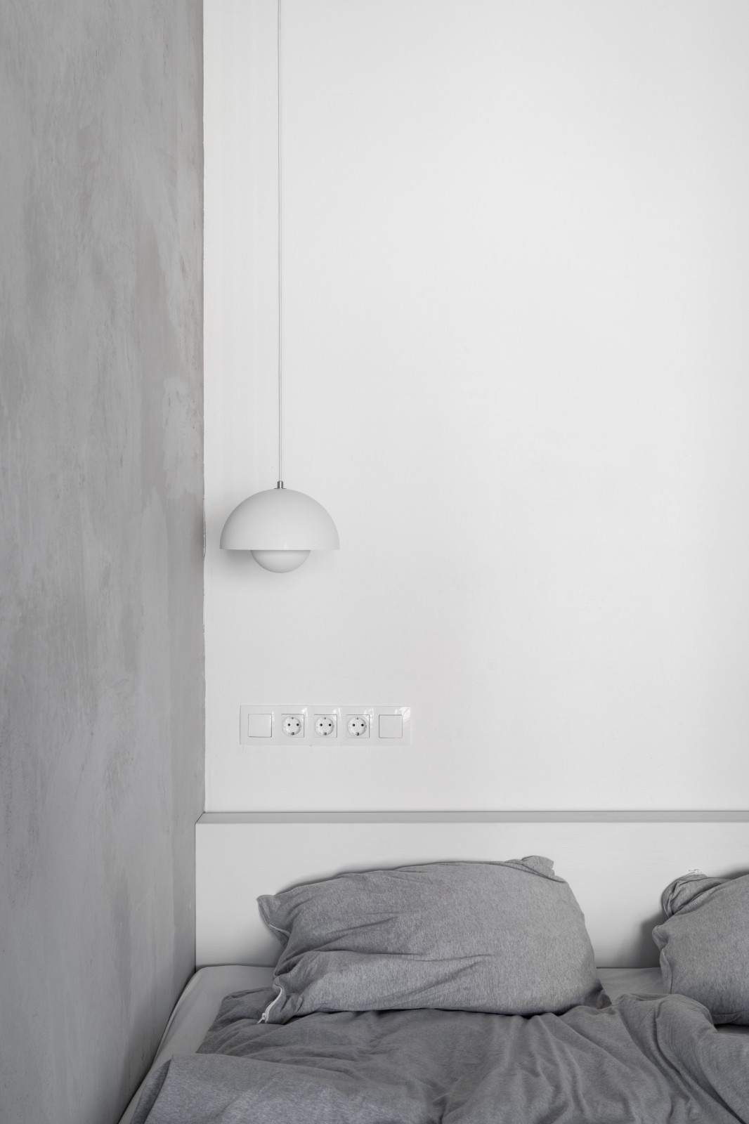 Houzz тур: 33 кв. м — студия с бетоном и полуаркой