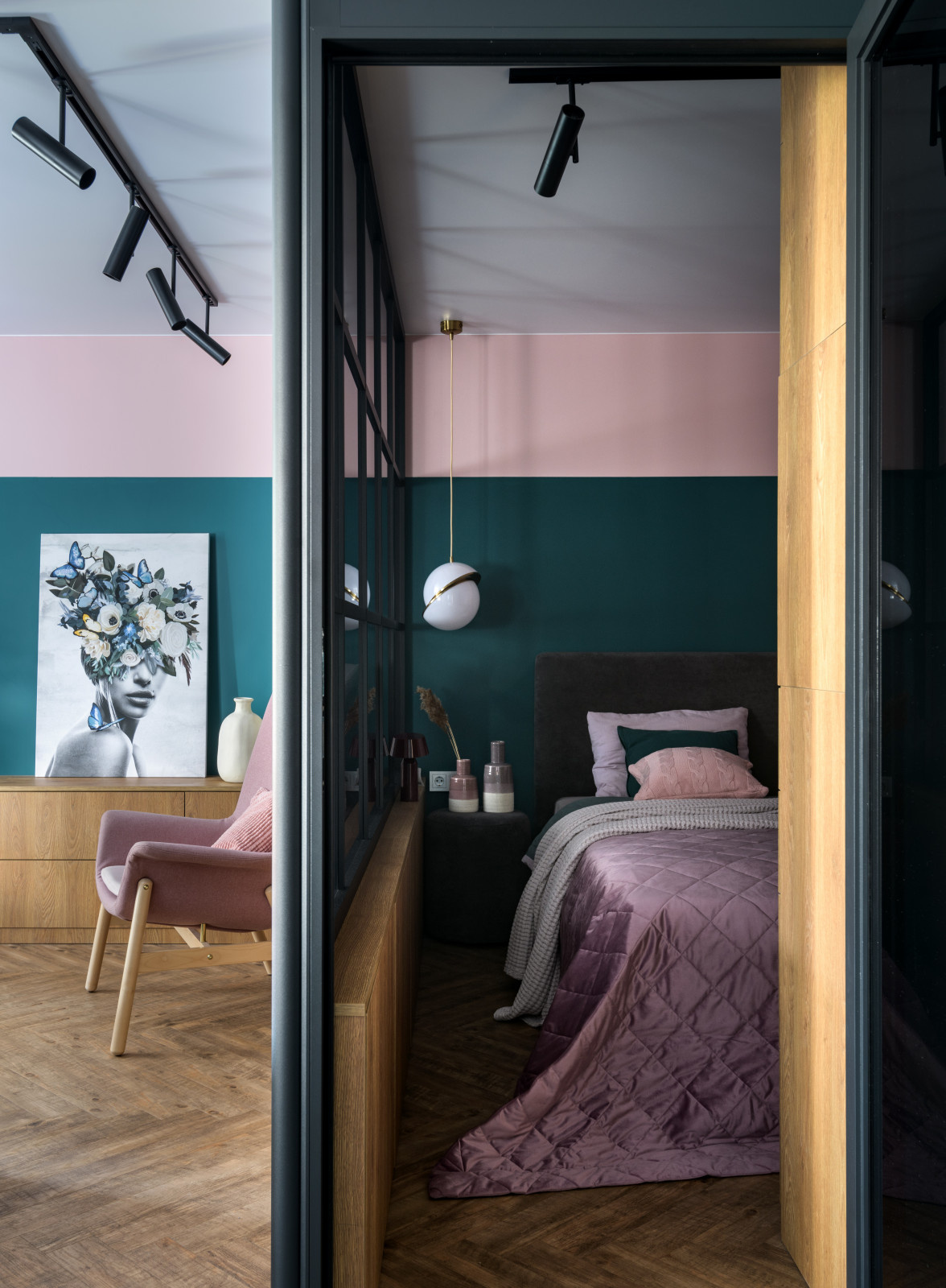 Houzz тур: Жизнь в цвете – квартира для мамы и дочери