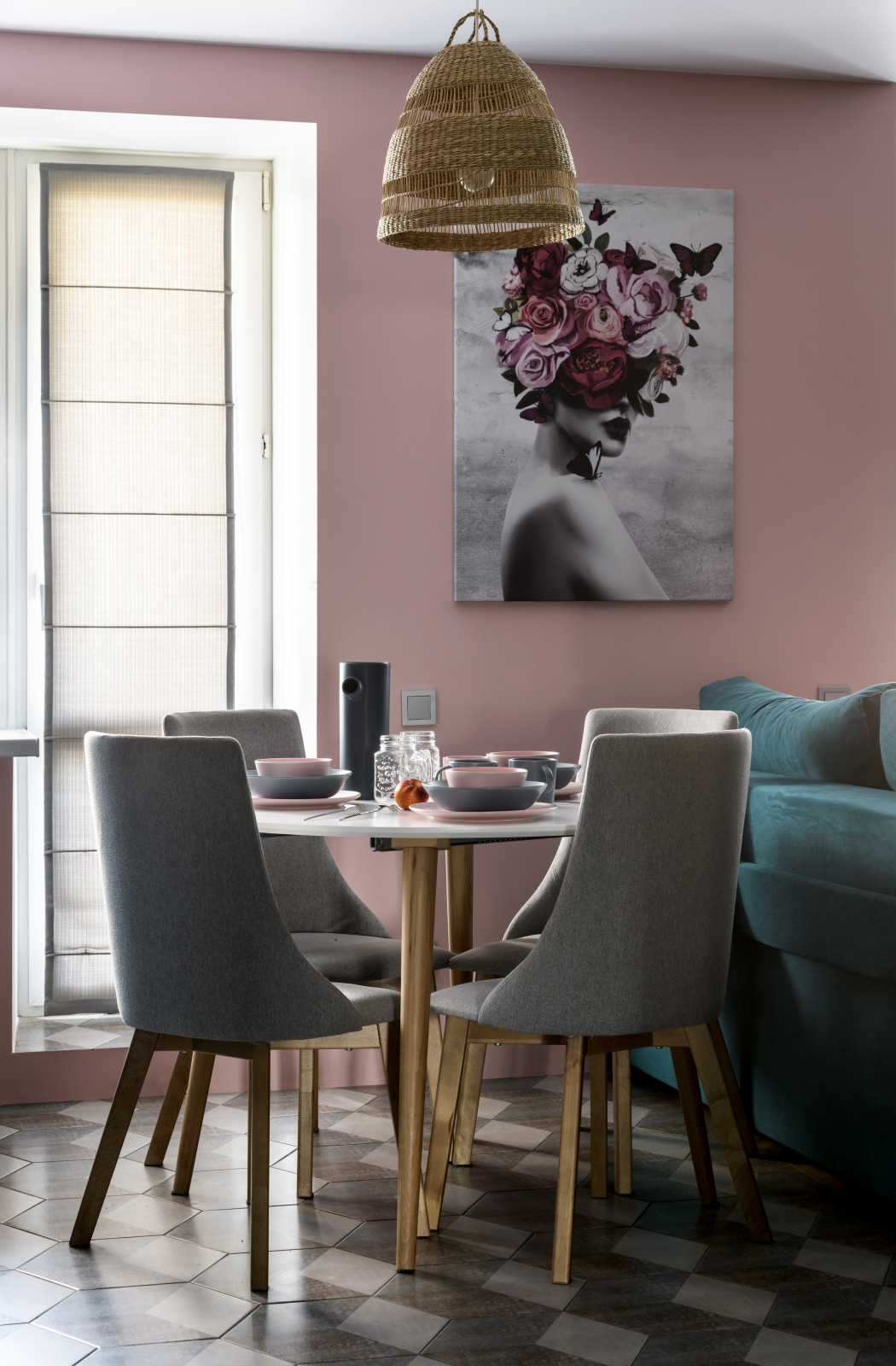 Houzz тур: Жизнь в цвете – квартира для мамы и дочери