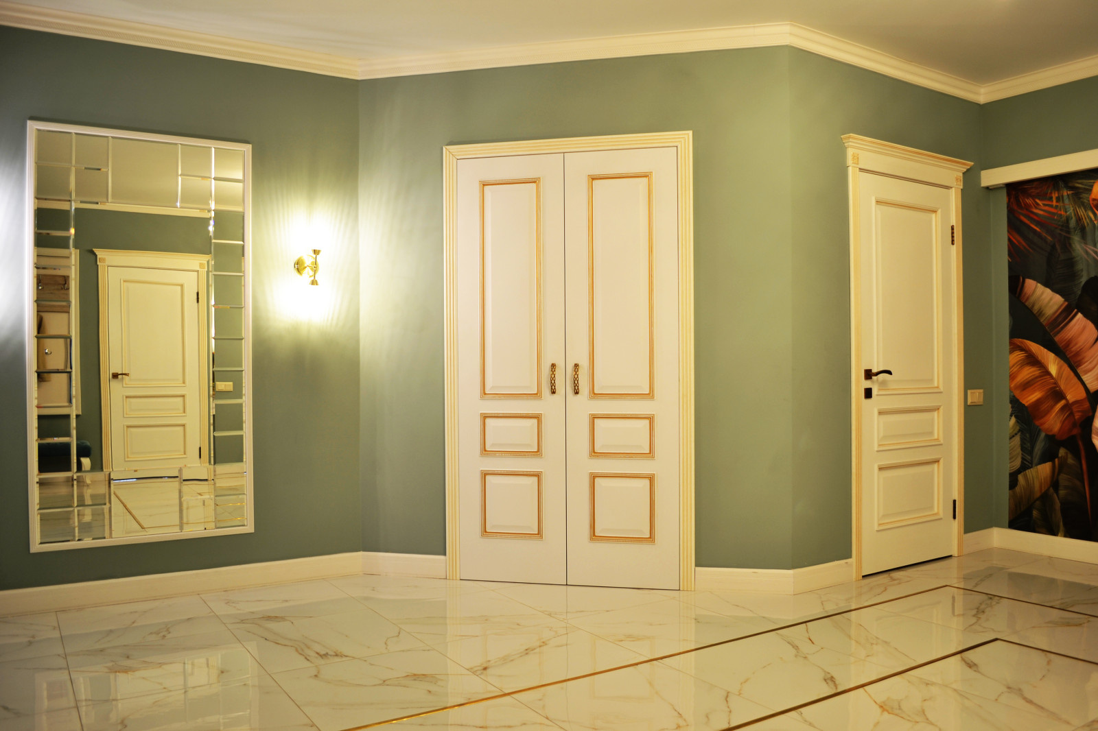 Неоклассика или квартира с попугаями