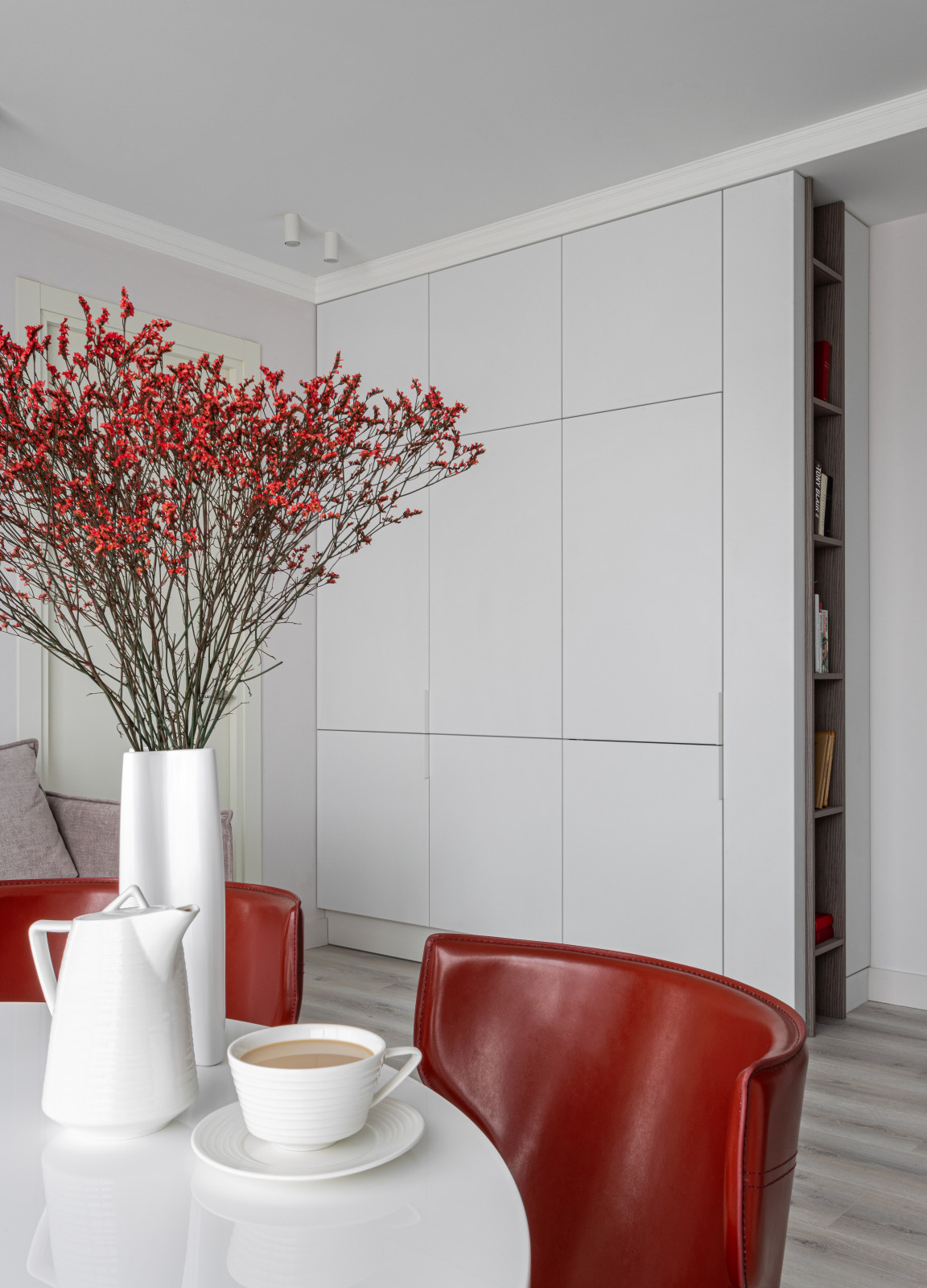 Обложка альбома: Шкаф В Спальню