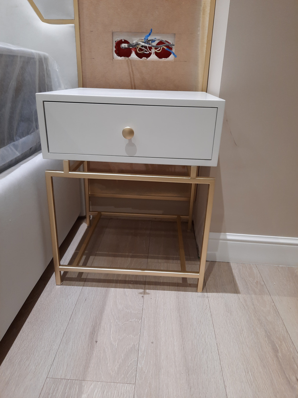 Обложка проекта: Кровать с Мягкой становой панелью с профилем