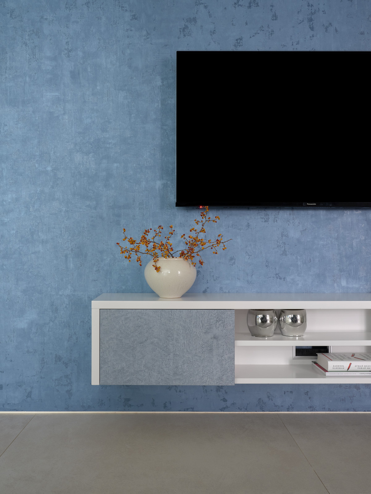 Blue color