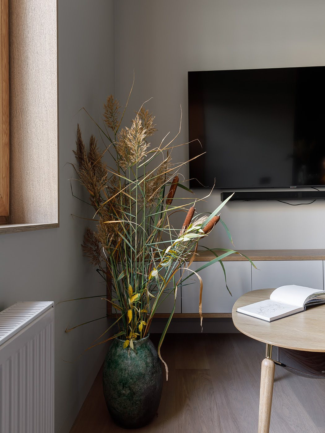 Houzz тур: Минималистичный интерьер для студента