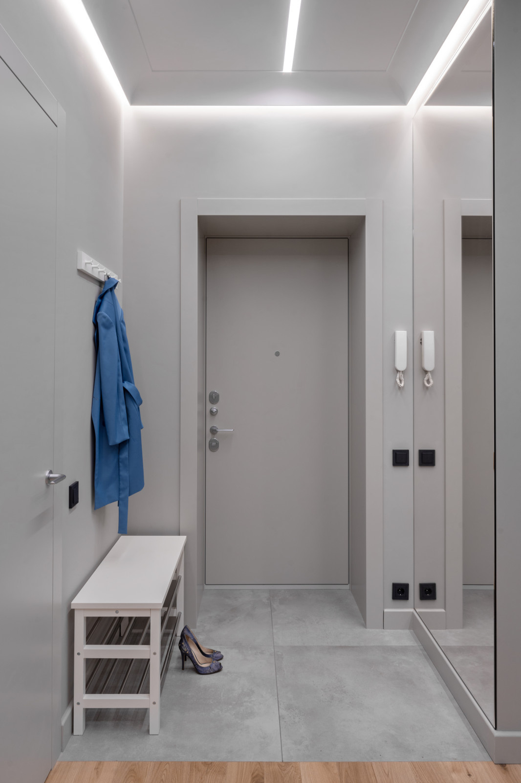 До и после: Интерьер в «сталинке» с оттенками серого и графита