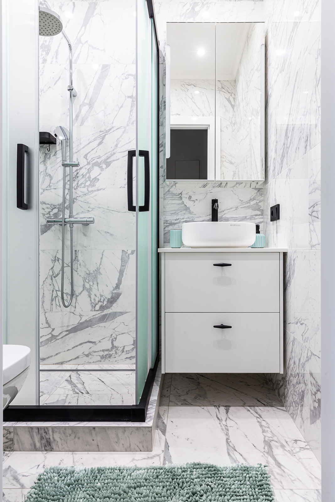 В сиреневых тонах (3-х комнатная квартира 66,7 м²)