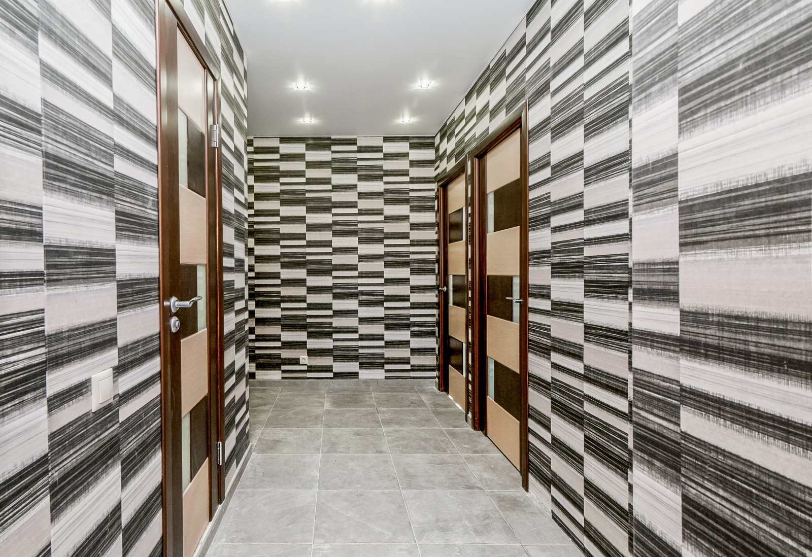 Коридор в 2х комнатной новостройке