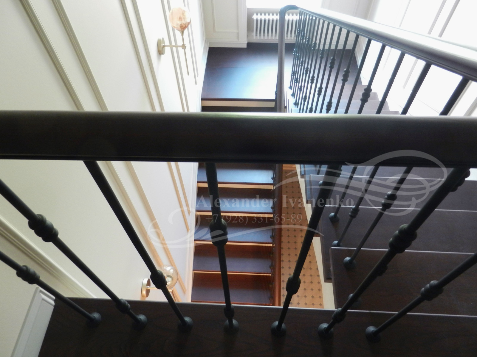 Обложка проекта: ЛЕСТНИЦА КЛАССИЧЕСКАЯ С ПЛОЩАДКОЙ