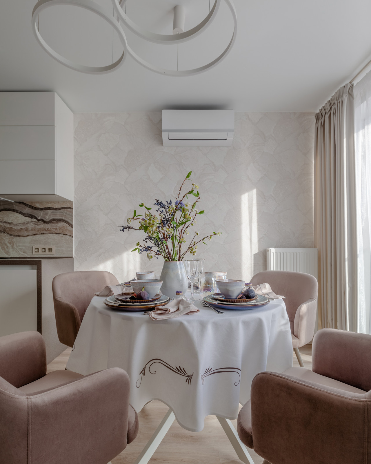 Дизайн-проект пентхауса в ЖК Европейский берег с высотой потолка 5,8 м.