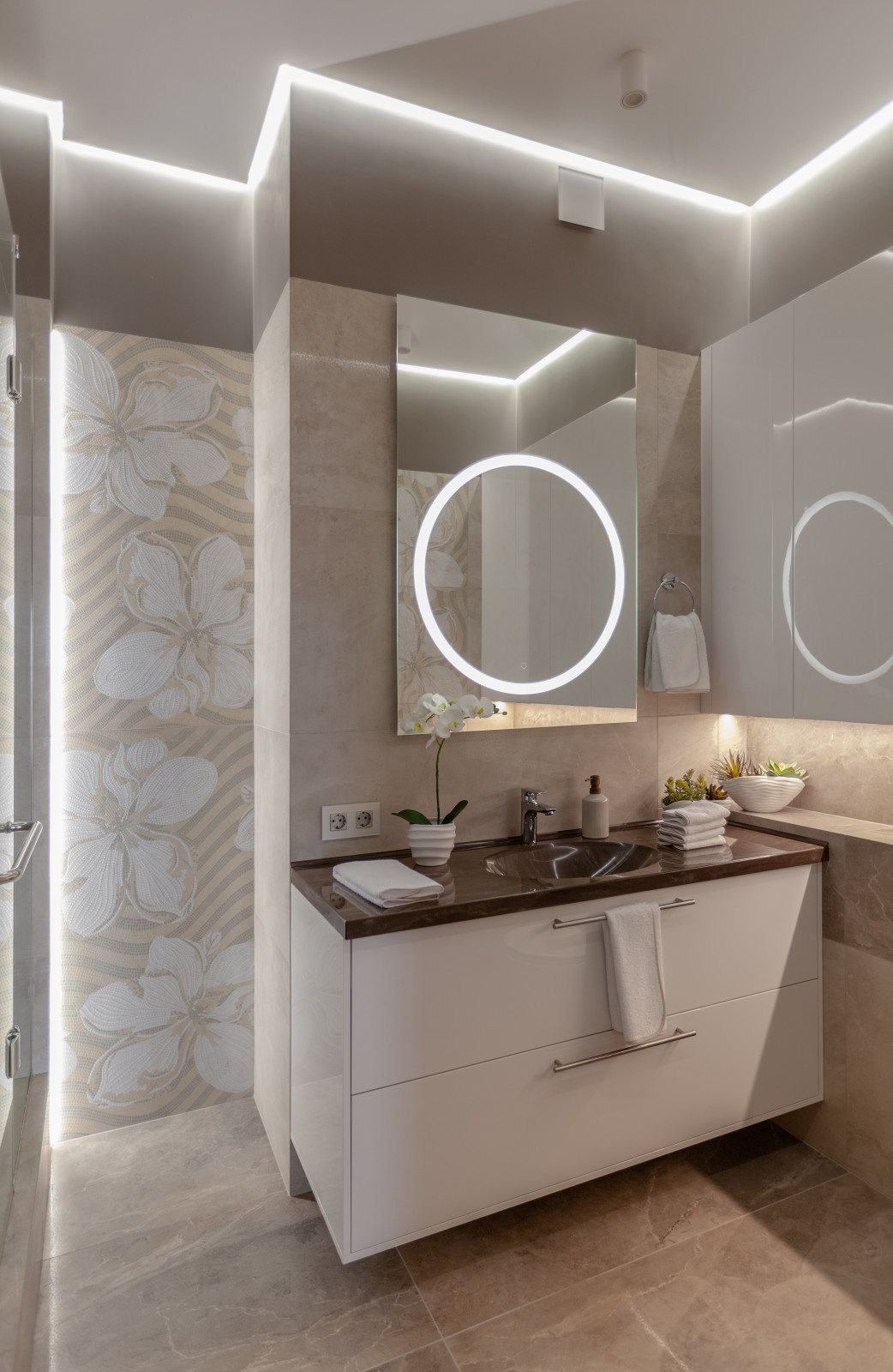 Дизайн-проект пентхауса в ЖК Европейский берег с высотой потолка 5,8 м.