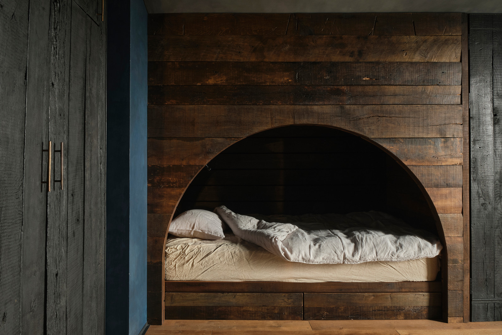 Houzz тур: Очень чёрный дом – изнутри и снаружи