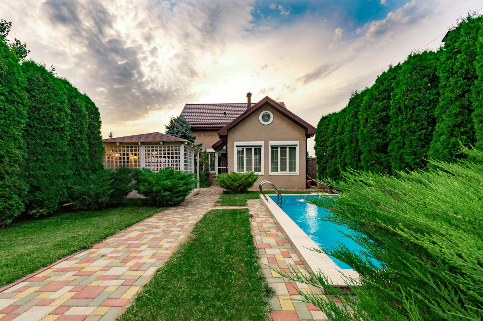 Обложка проекта: Съемка частного дома