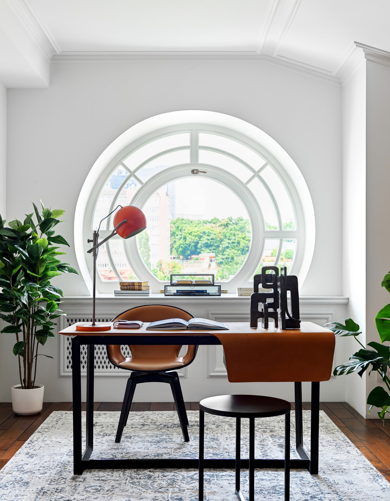 Двухуровневая квартира с мансардой во французском стиле